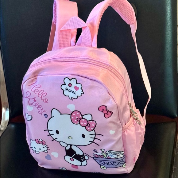 Hello Kitty Backpack - Picture 11 of 13